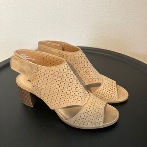 Kim Rogers Tan Cutout Heeled Sandals Size 8 1/2